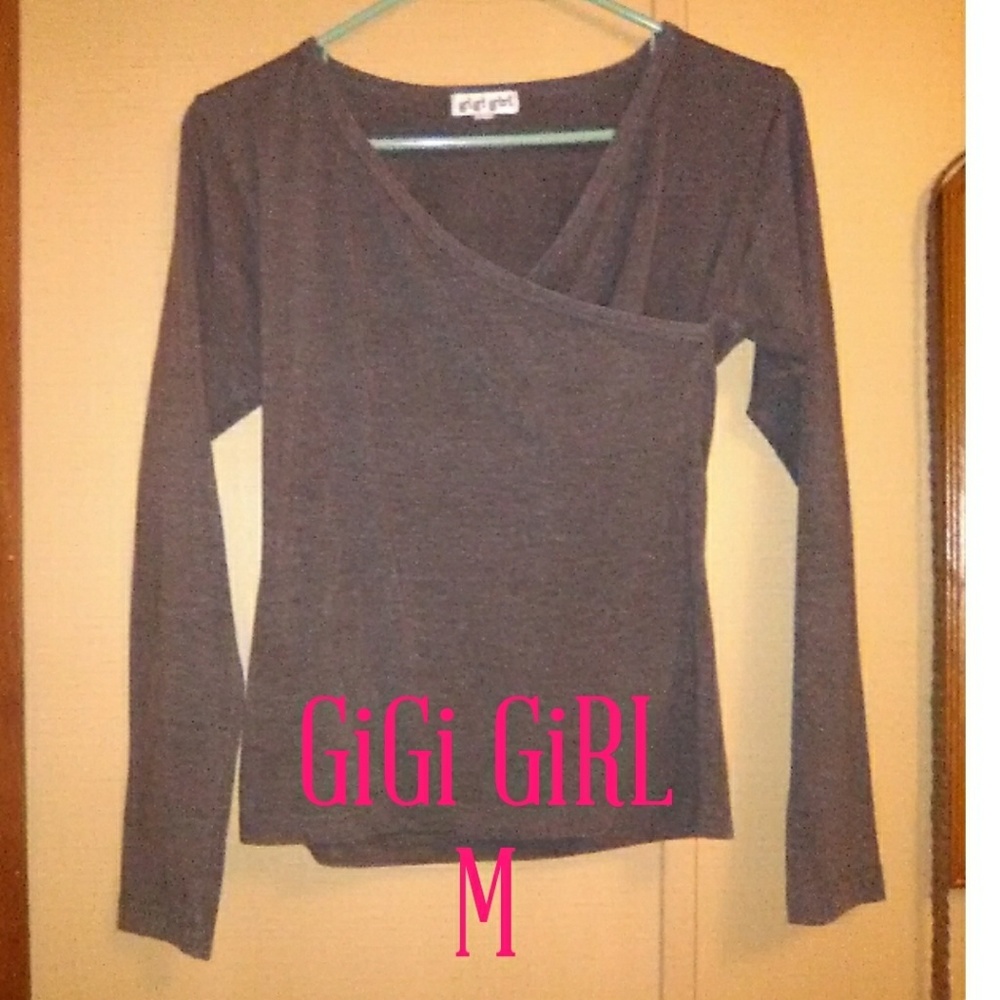 CUTE CRiSS CROSS TOP